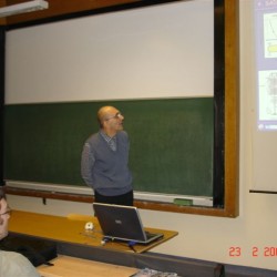 Loading...